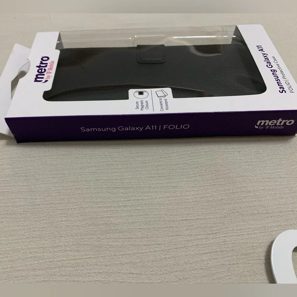 Samsung Galaxy A11 FOLIO | Protective Case Metro by T-Mobile
